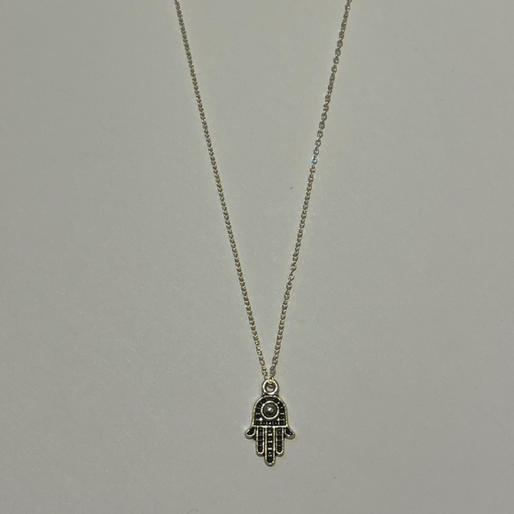 SMALL SILVER KHAMSA NECKLACE - Picture 2 of 4